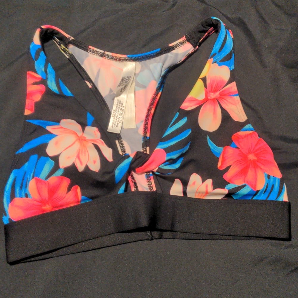 Victoria's secret sports bra